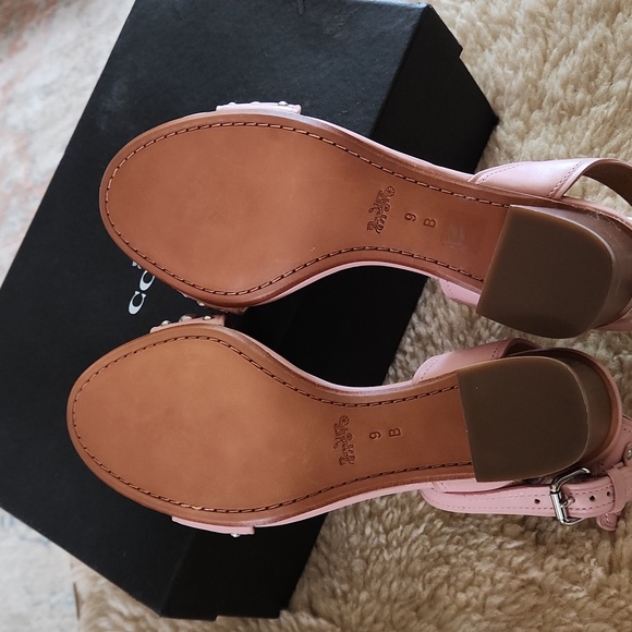 Gorgeous NWT IOB Coach Paige Studded Mat Pink Leather Heeled Sandals 👡💗 - Picture 8 of 16
